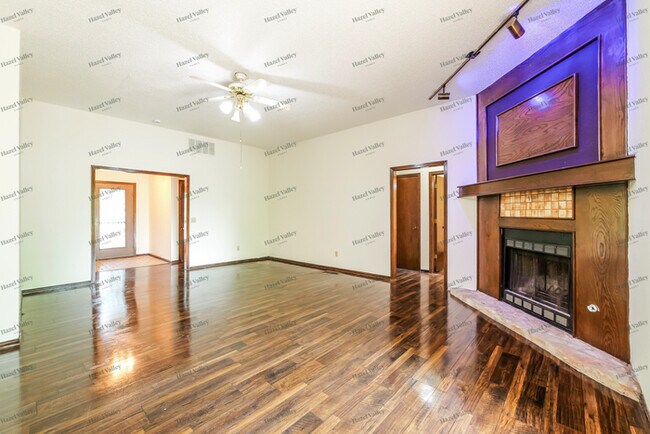11108 Windmill Rd