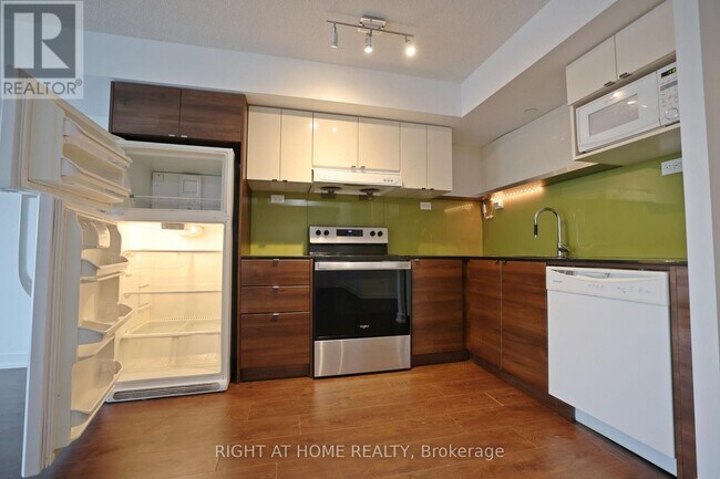 Photo - 72 Esther Shiner Blvd Unit 308