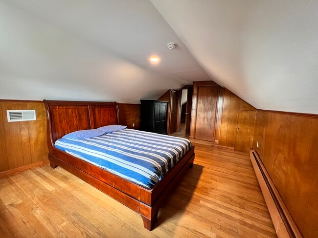 Photo - 324 Woodland View Dr