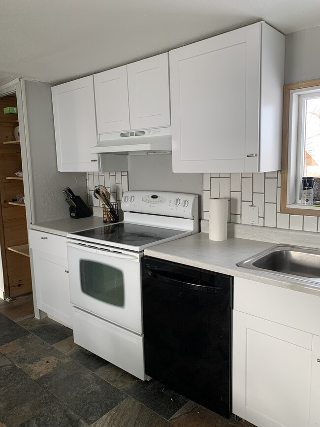 Photo - 4746 E Skyline Dr