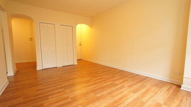 Photo - 5417 Kenmore LLC