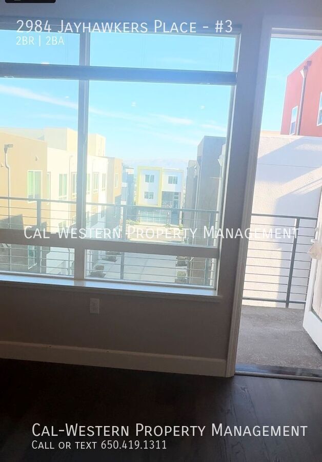 2 Bedrooms/2 Baths in Communication Hills Apartment Unit 3 San