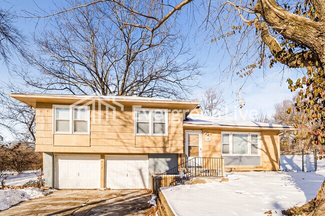 Building Photo - 6212 E 95th Terrace