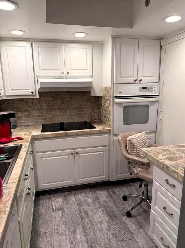 Photo - 400 Kings Point Dr Unit 408