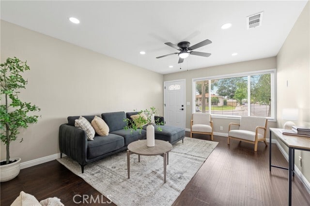 Photo - 232 Olive Pl