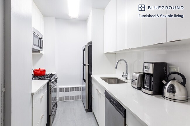 Photo - 230 W 55th St Unit FL10-ID508