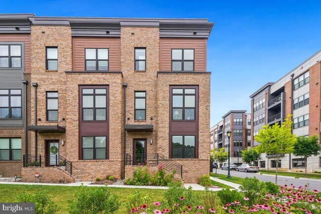 Photo - 3104 Royal Fern Pl
