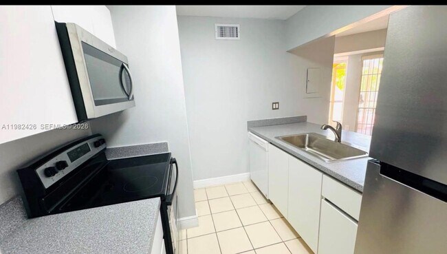 Photo - 15635 SW 74th Cir Dr Unit 3