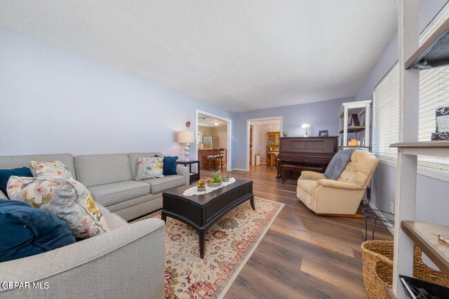 Photo - 4217 Canterbury Dr