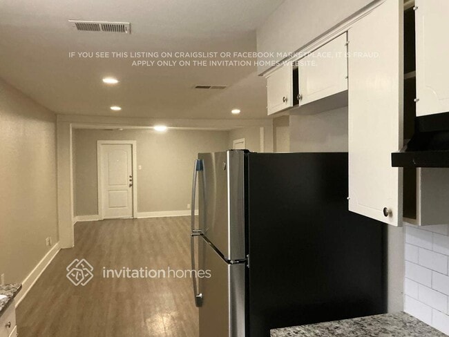 Photo - 923 Meadow Mead Dr