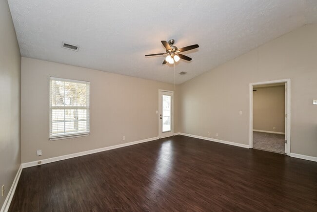 Photo - 1147 Melvin Dr