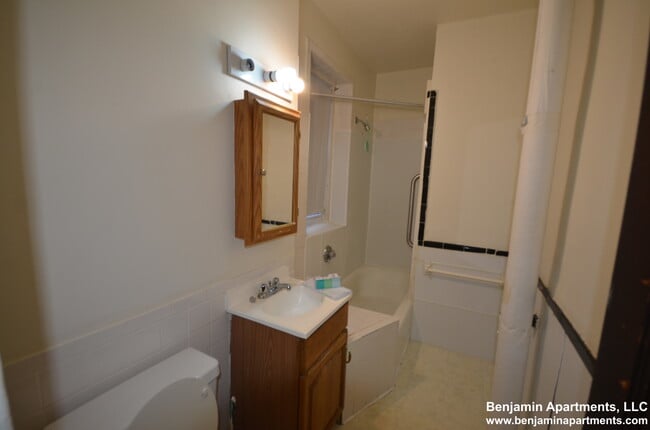 Photo - 1800 Commonwealth Ave Unit 3