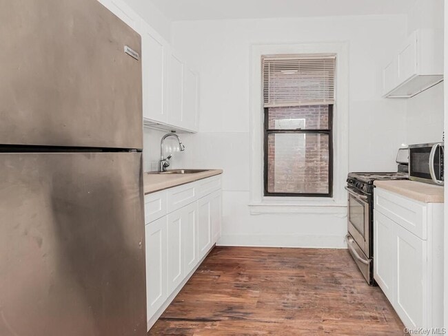 Photo - 30 Macombs Pl Unidad 54