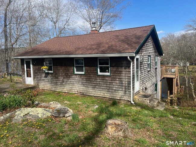 389 Wyassup Rd