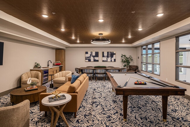 VivaBeneStPeters - Salón del club - Viva Bene 55+ Active Adult Apartment Homes