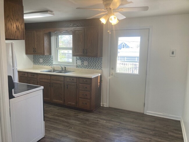 Photo - 1305 NW 2nd St