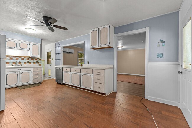 Photo - 6513 Schaffer Pl