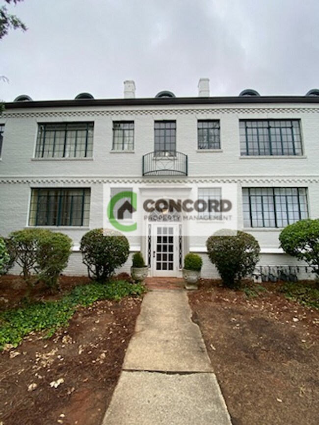 1700 N. Elm Street i3 - 1700 N. Elm Street i3 Apartment Unit COMING SOON