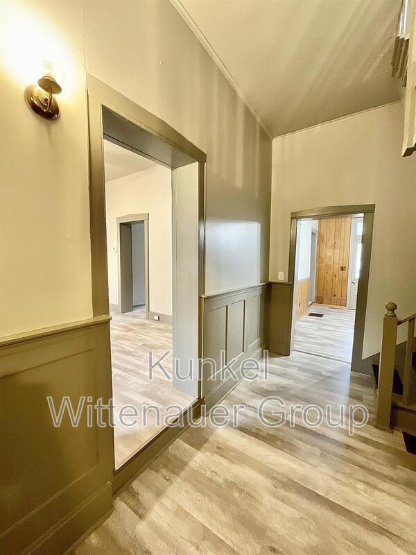 Photo - 104 S Alton St