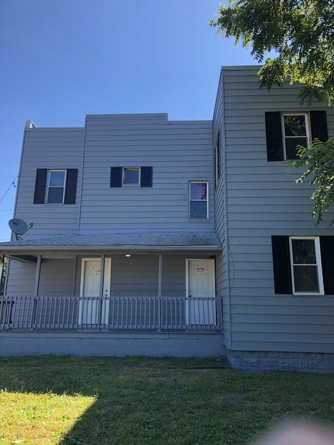 Building Photo - 1102 Allendale Ave Unit 2 Up Rental