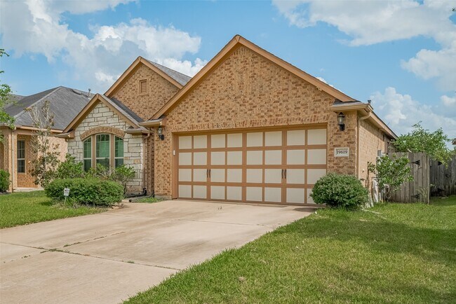 19619 Blair Orchard Ln