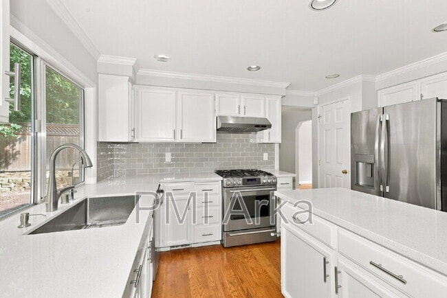 Photo - 23408 NE 29th Pl