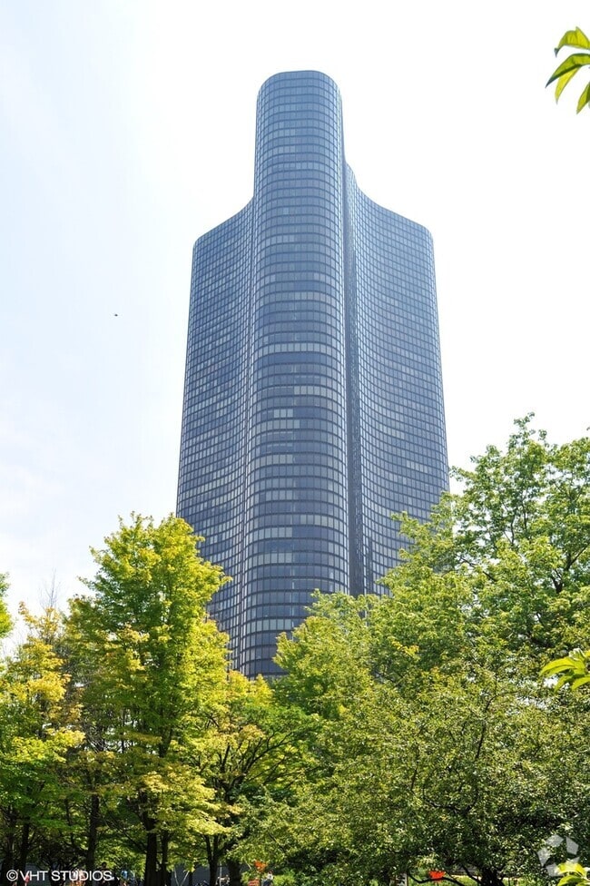 Building Photo - 505 N Lake Shore Dr Rental