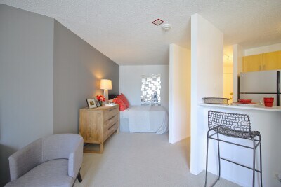 Photo - 775 N Dearborn St