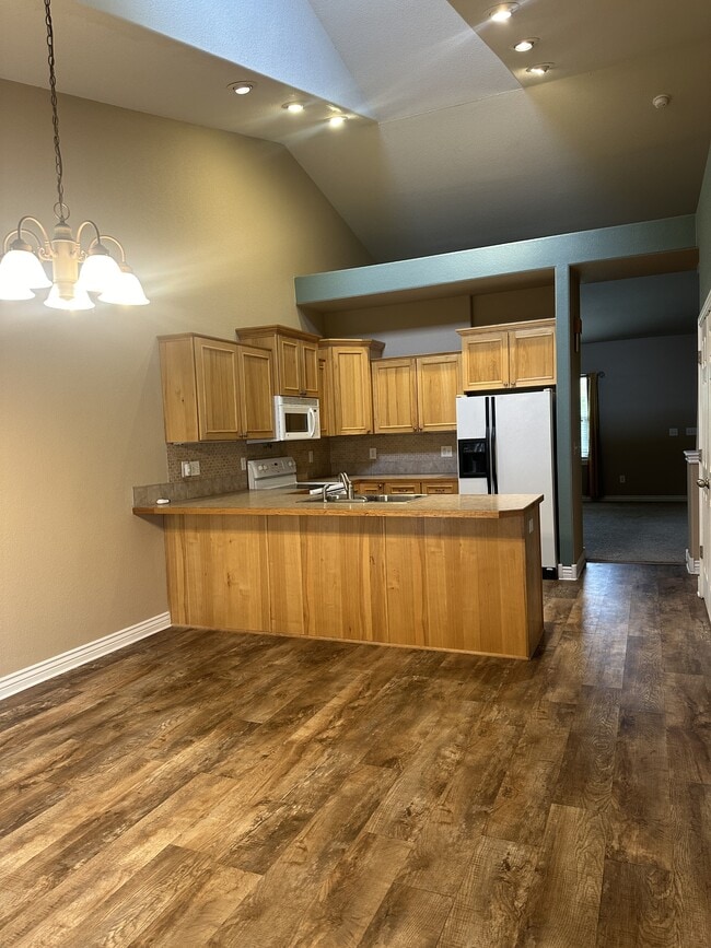 Photo - 3610 Porto Fino Ave