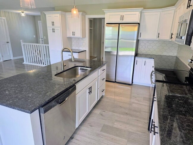 Photo - 701 Bradford Dr