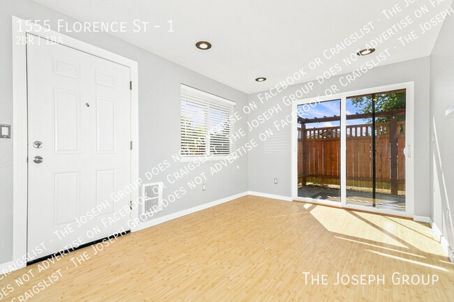 Photo - 1555 Florence St Unit 1