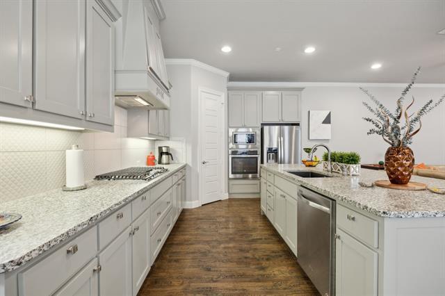 Photo - 6936 Fairfield Ln