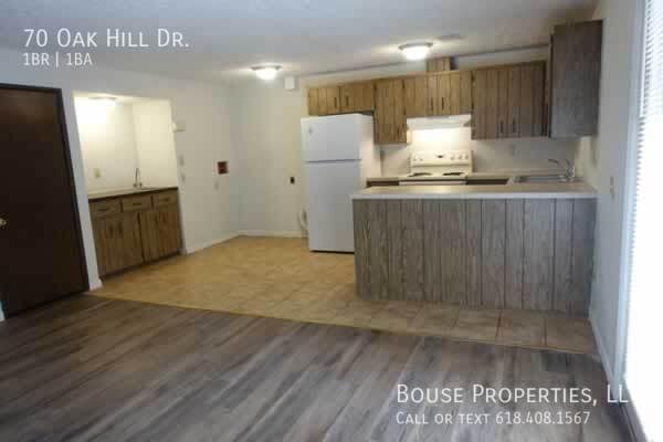Photo - 70 Oak Hill Dr