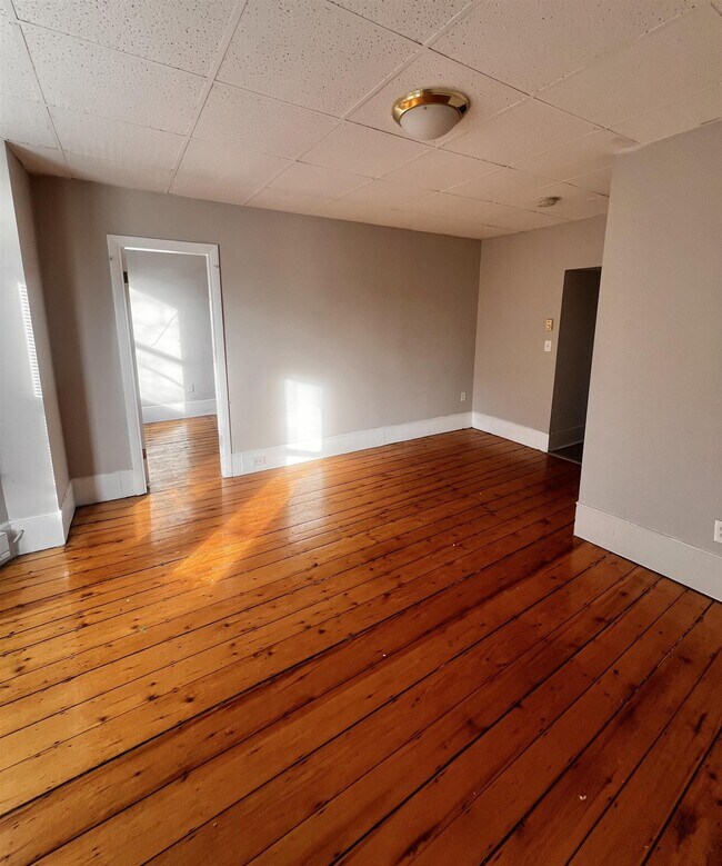 Photo - 9 School St Unit 2