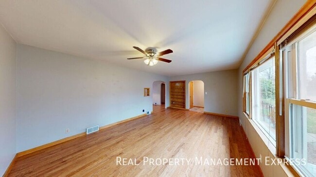 Photo - 4 Bedroom, 2 Bathroom Home for Rent in Sioux Falls