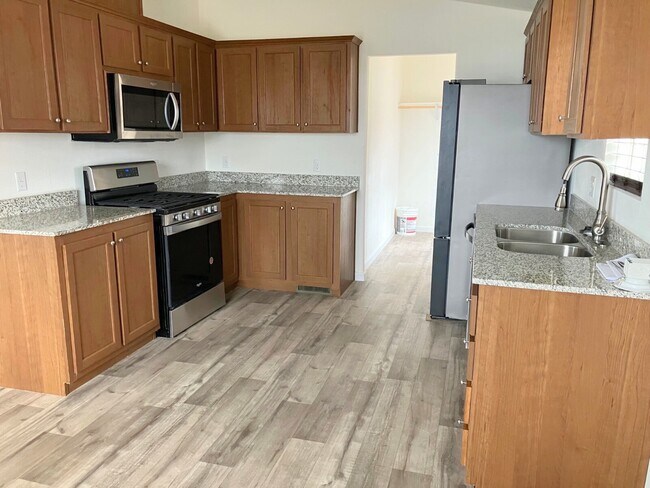 Photo - 702 W McArthur Ave