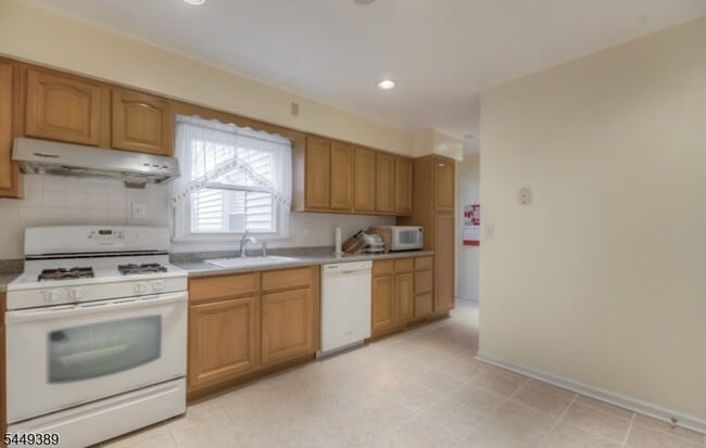 6 Glannon Rd
