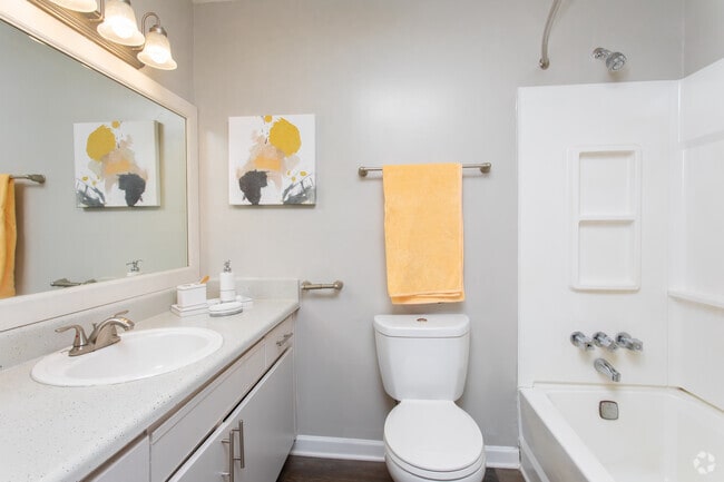 3BR, 2BA - 1245SF