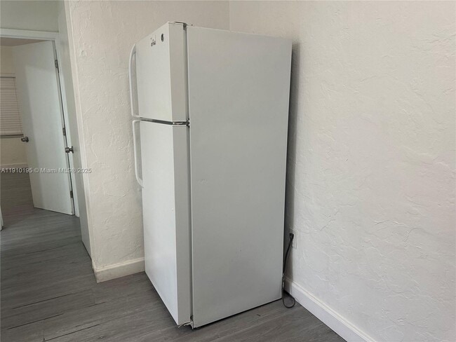 Photo - 2001 NW Flagler Terrace Unit 4