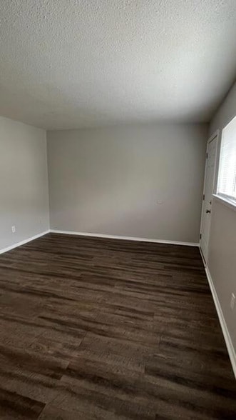 Photo - 210 Hendricks Blvd