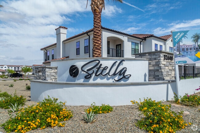 Stella Luxury Apartment Homes