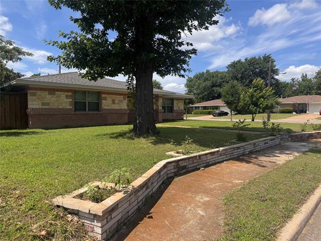 Photo - 514 E Lynn Dr