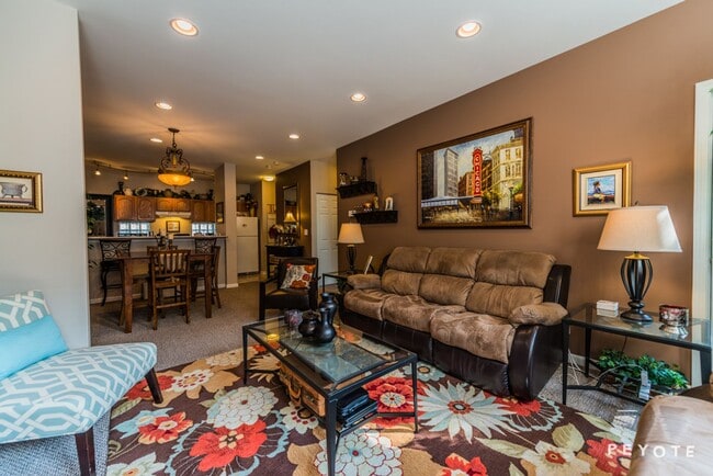 Photo - 1225 N Orleans St Unit 502