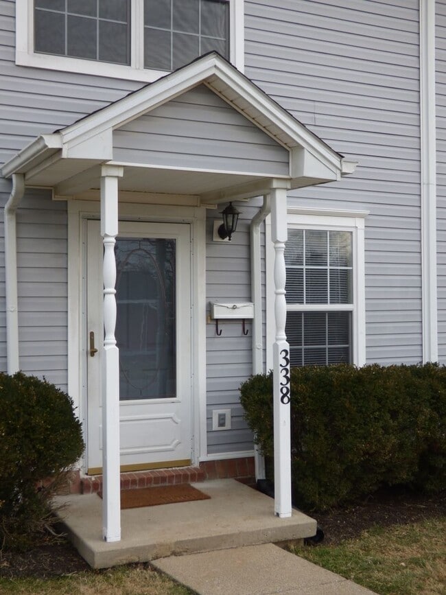 Photo - 338 E Oak St