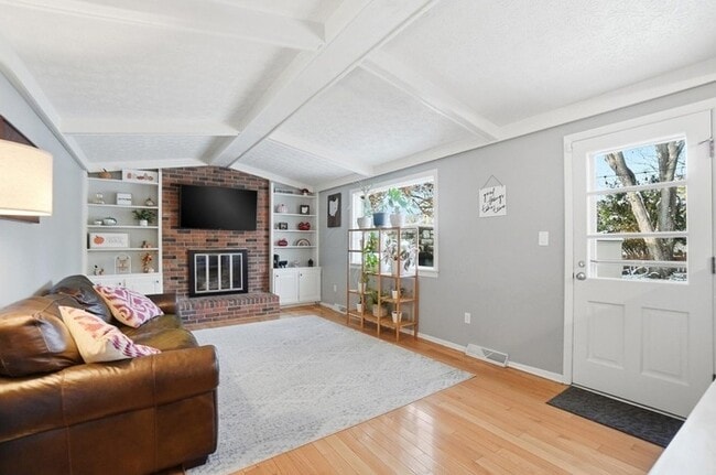 Photo - Spacious 4BR Home with Finished Basement & Fenced Yard in Olentangy Hills