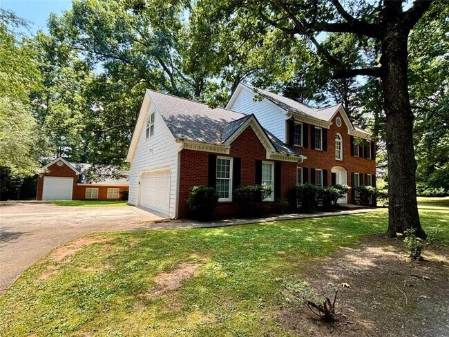 4160 Creekwood Dr