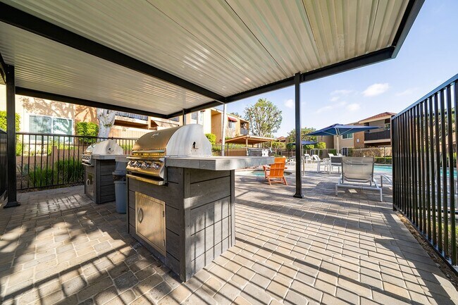 Photo - 1440 Oak Dr