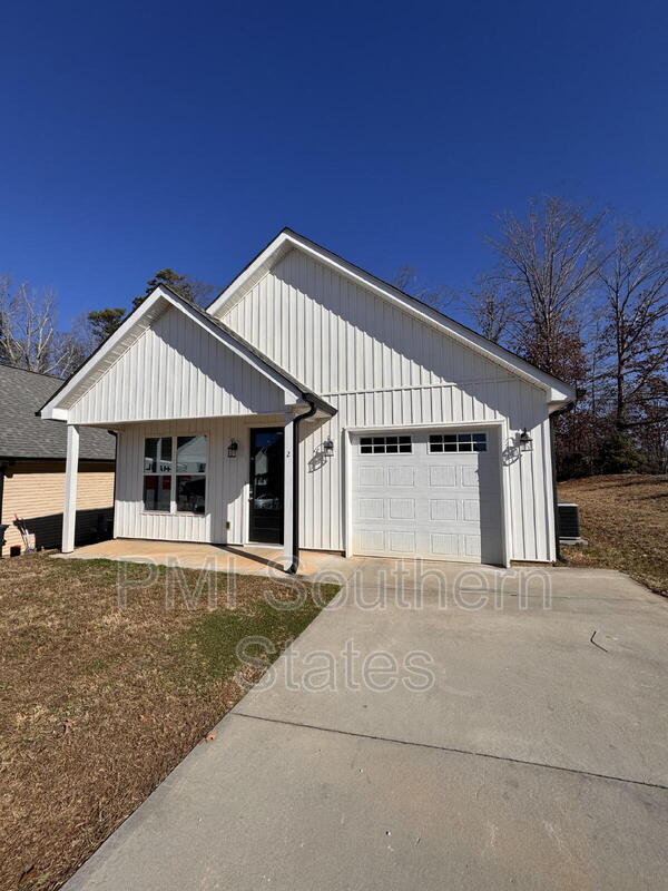 Building Photo - 2 Solis Ct