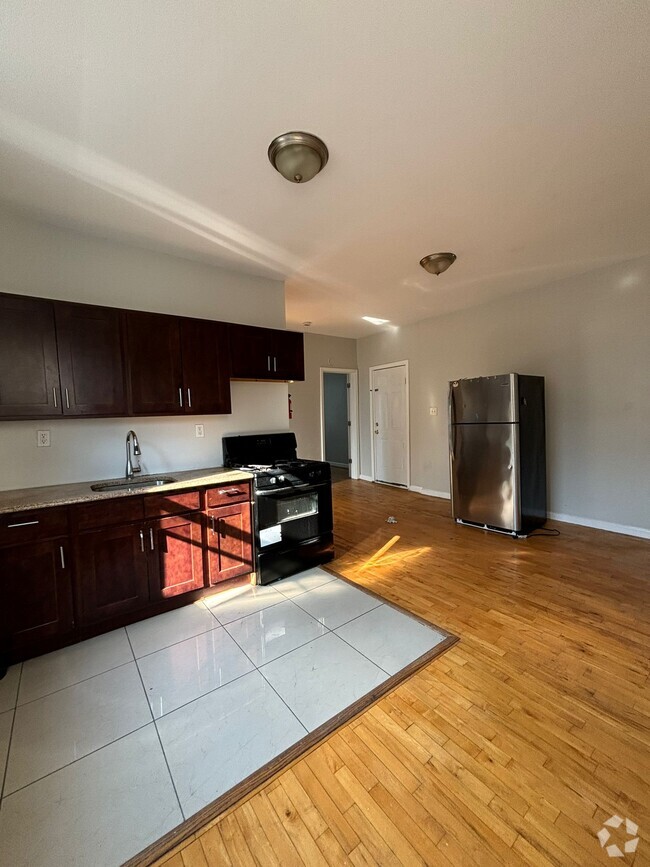 Building Photo - 292 14th Ave Unit 3D Rental