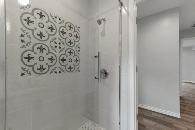 Photo - 2045 NE 17th St